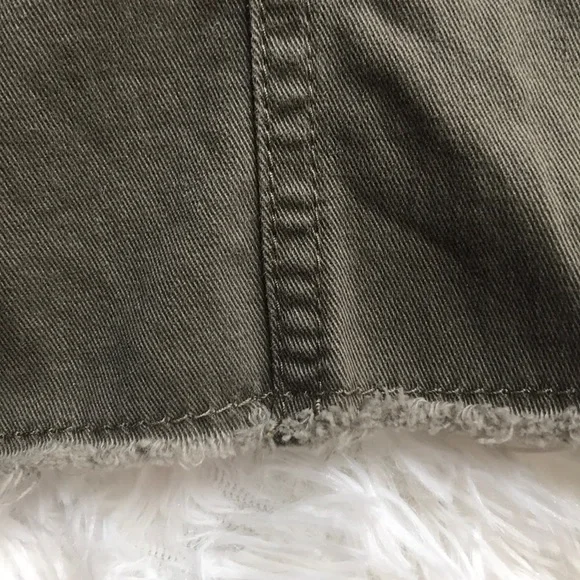 EUC Vintage Olive DKNY Mini - Picture 5 of 5